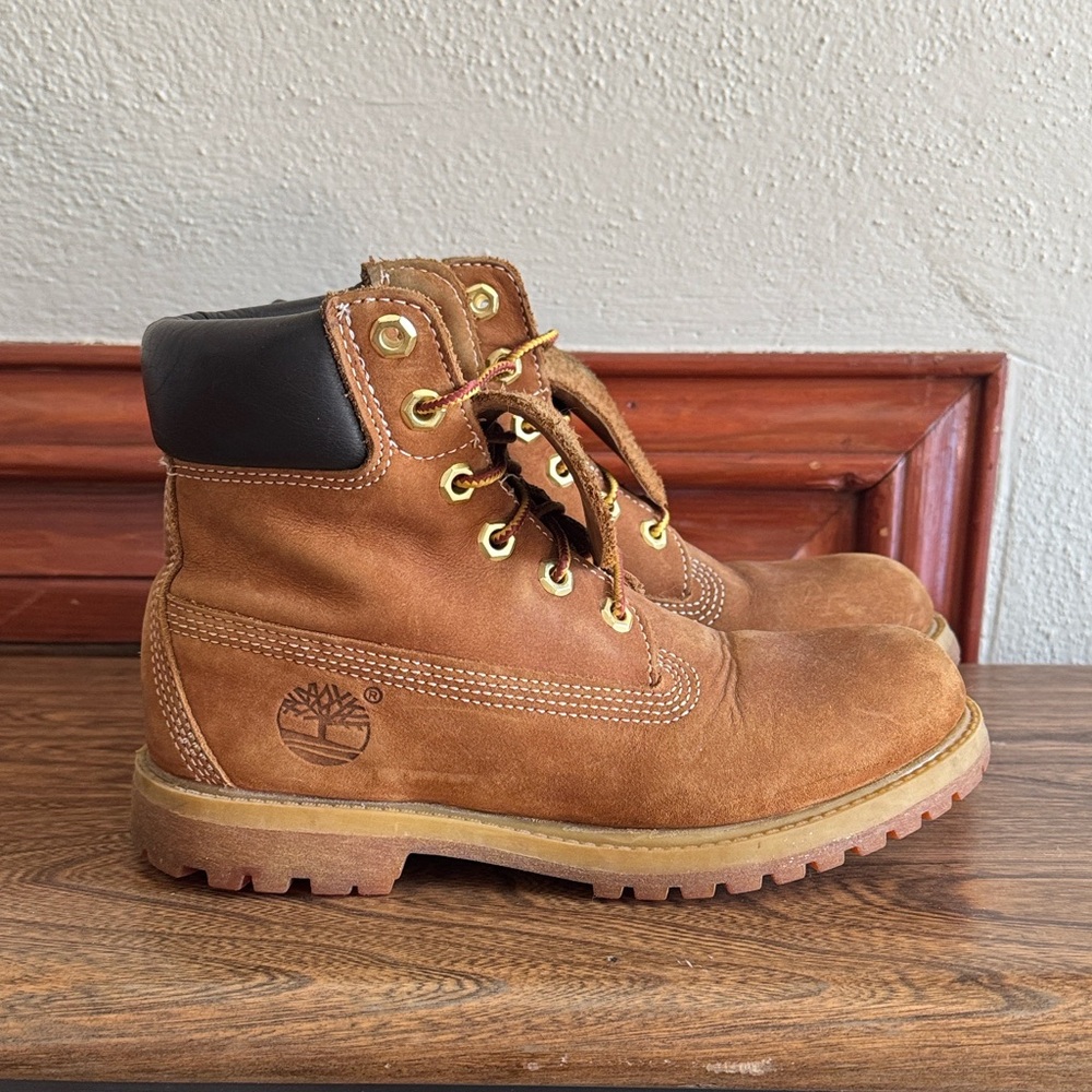 Timberland Tan Leather Ankle Boots